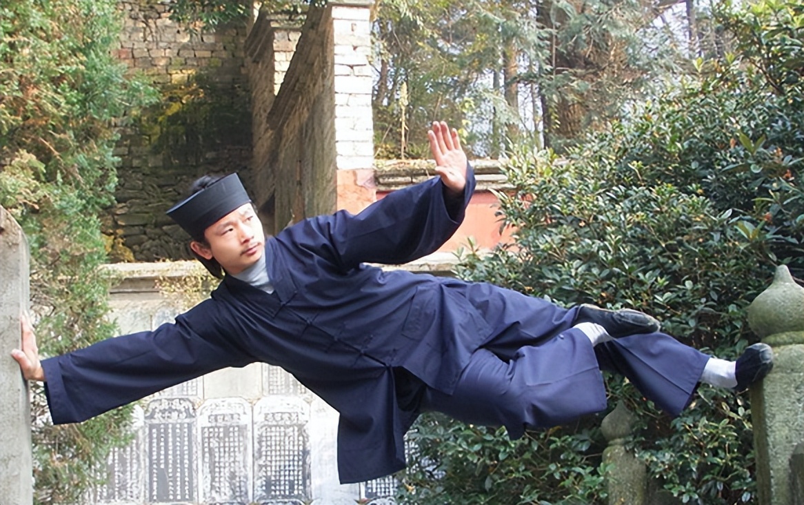 How to practice Qinggong (how to practice Qinggong is the fastest and most effective)